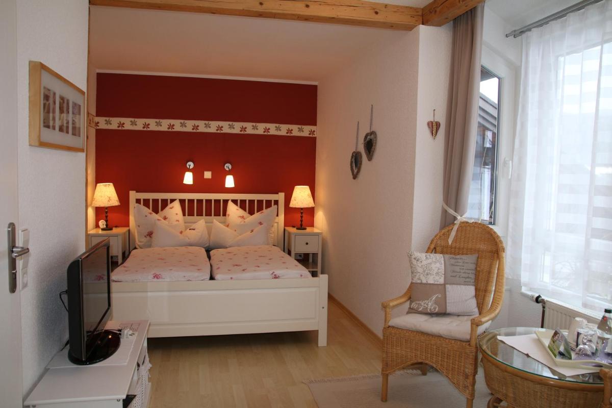 Schönes Doppelzimmer mit separater Küche im nördlichen Nationalpark Schwarzwald - Housity