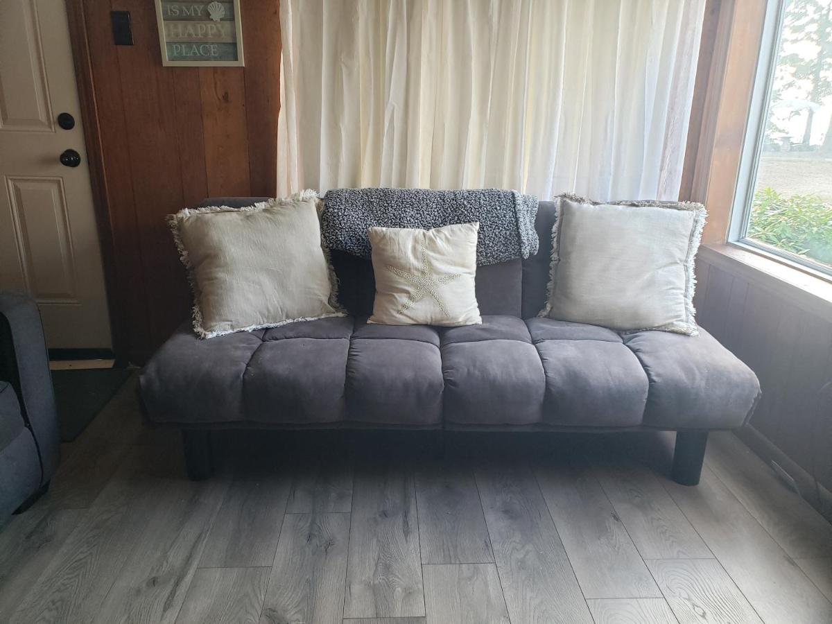 Lake View Cottage on Lake Erie - Housity