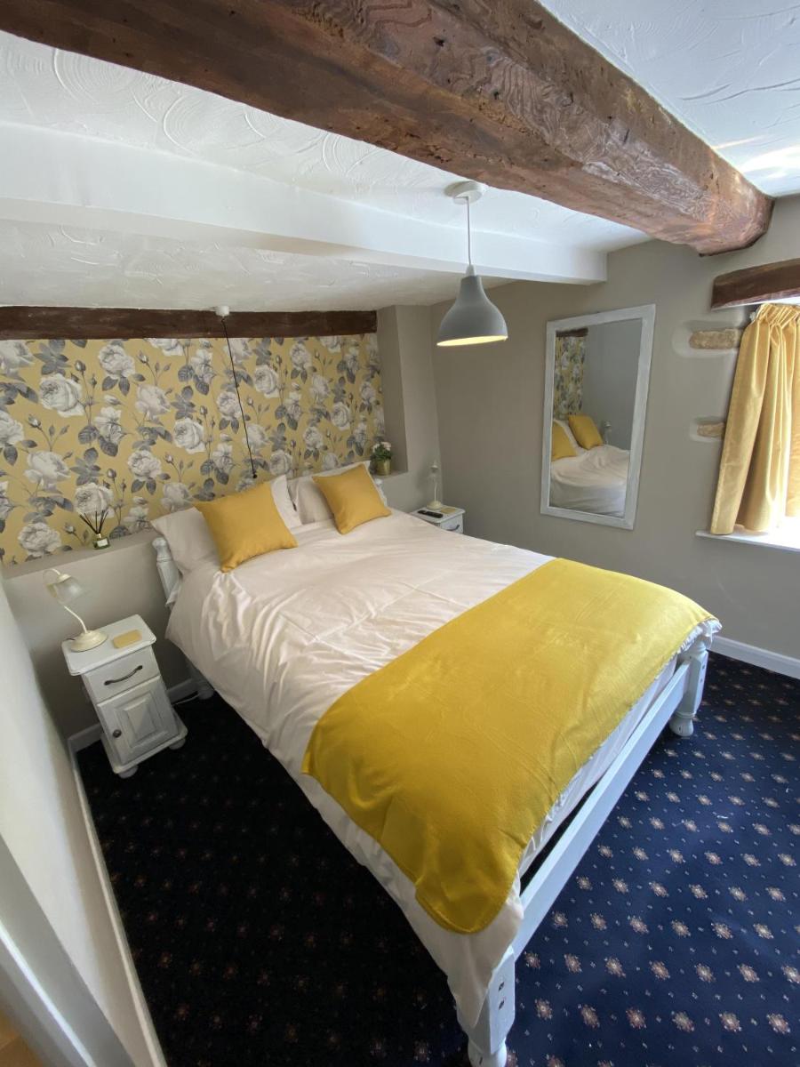The Black Horse Inn - Housity