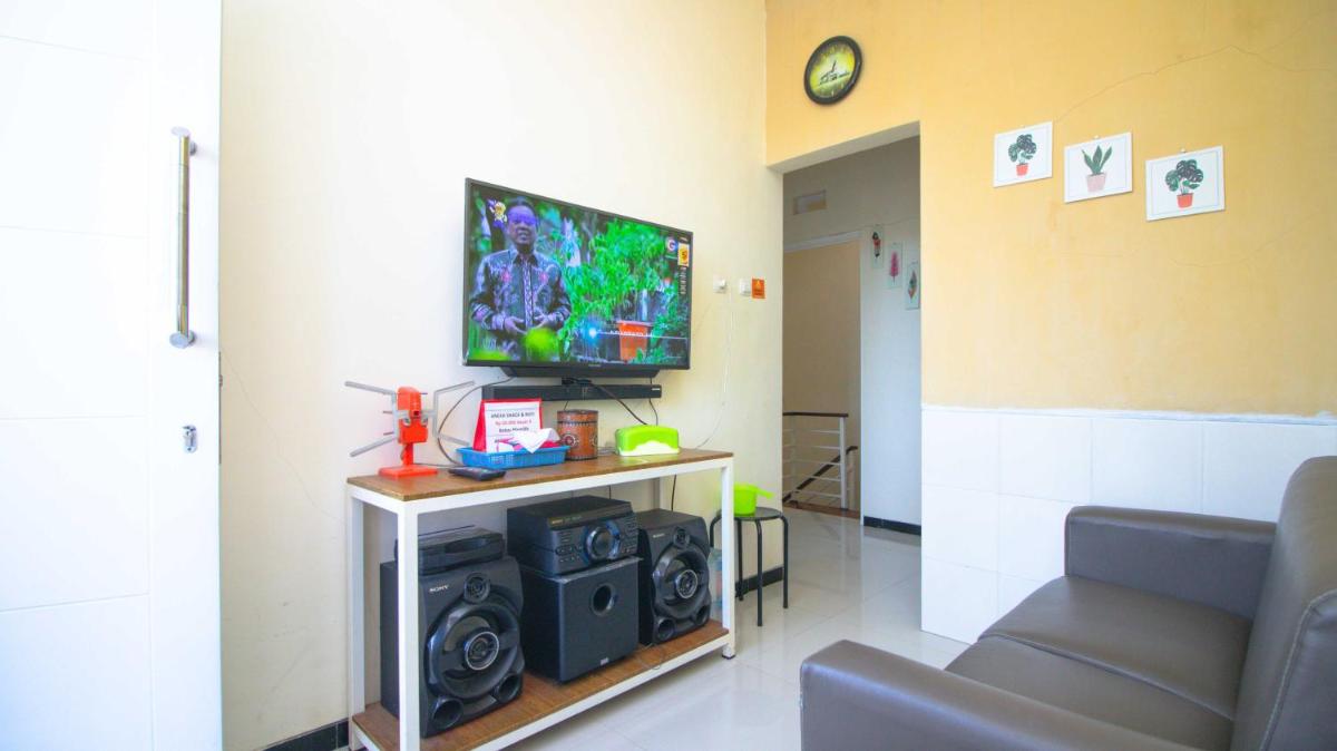 Villa Farabela 2 with Karaoke and Mountain View - Housity