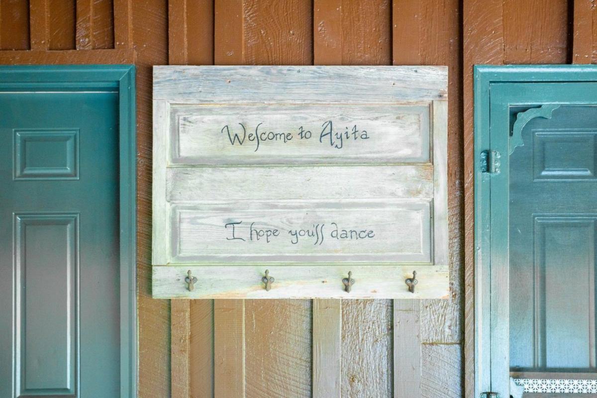 Ayita - Housity