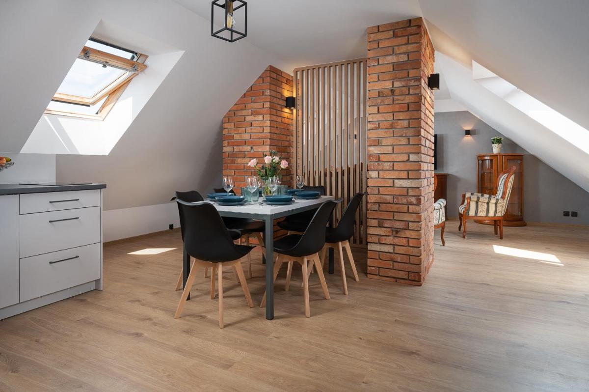 Róża Bałtyku - Apartamenty i Pokoje - Housity