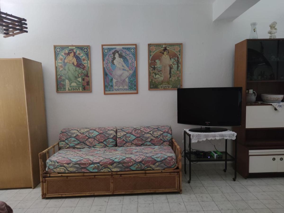 Villa panoramica - BAIA DEL CARPINO - Housity