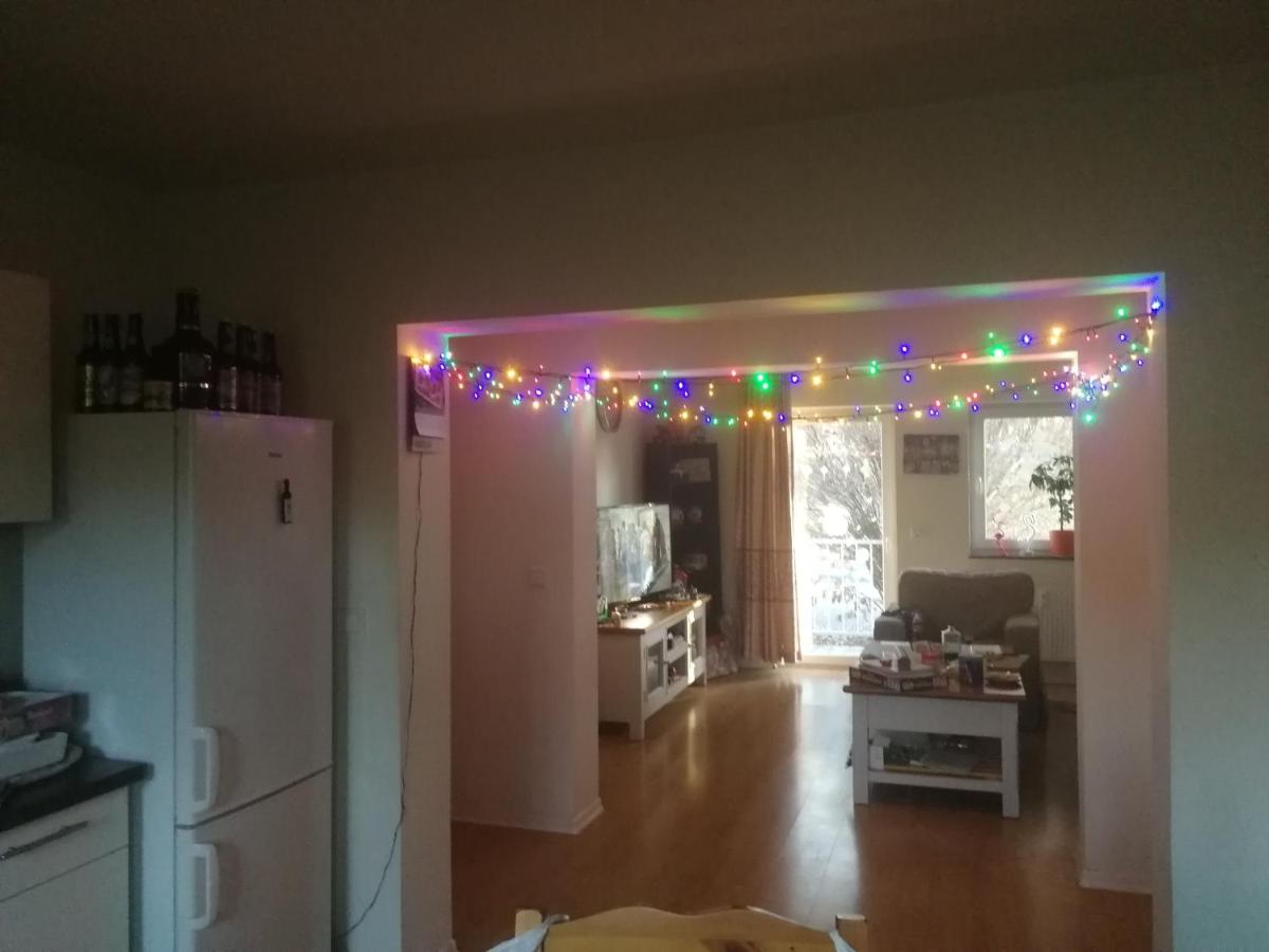 Ferienwohnung am Campus (Bahnhof Neubrücke/Autobahn A62) - Housity
