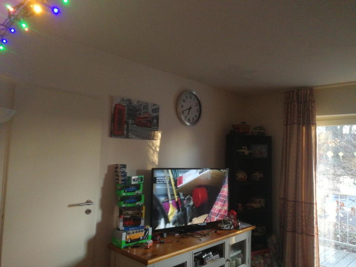 Ferienwohnung am Campus (Bahnhof Neubrücke/Autobahn A62) - Housity