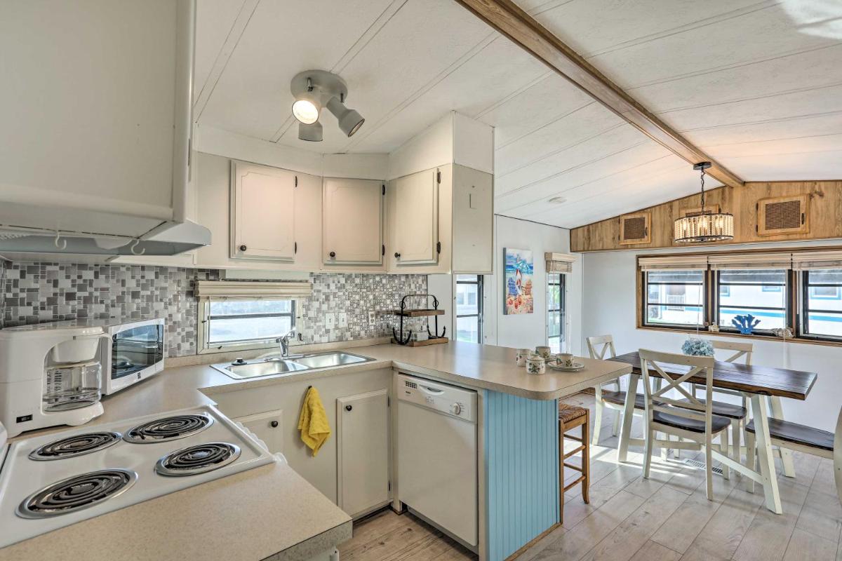Jensen Beach Home with Private Beach Access! - Housity