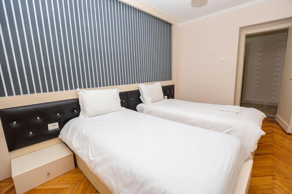 Hotel Kristal - Housity