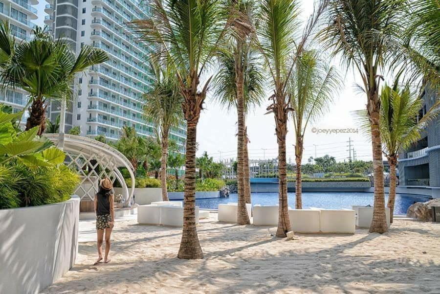 Azure Resort Cheap Apartments with View and Balcony by LC - Housity