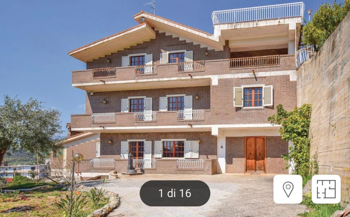 Villa Olea - Housity
