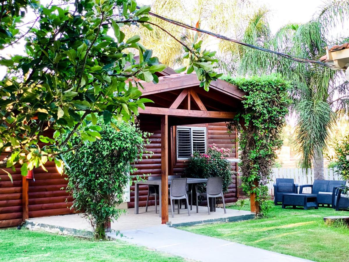 Etzel Tami Hospitality - Housity