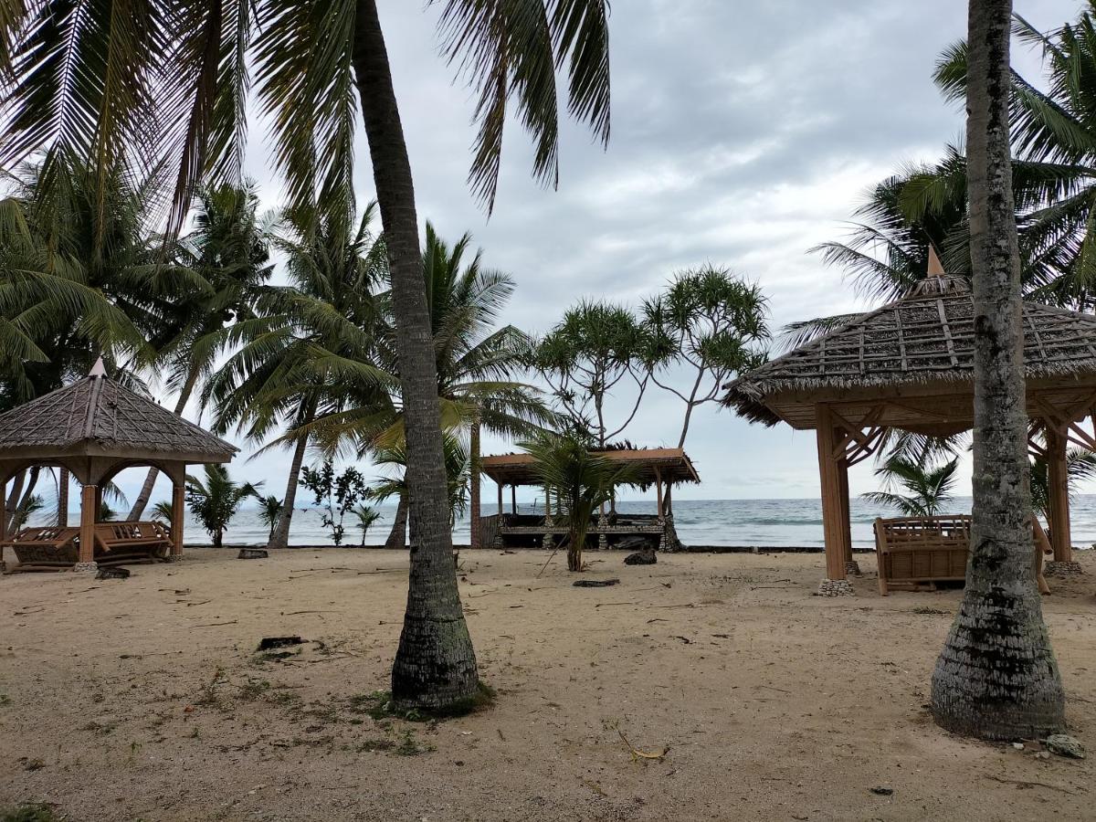 Isla Mystical Beach Resort and Cottages - Housity