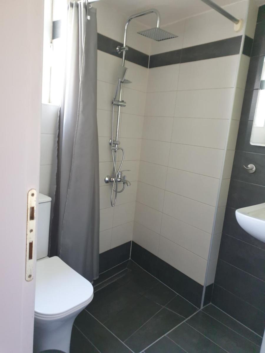 A pleasent small -studio close to the port of Volos - Housity