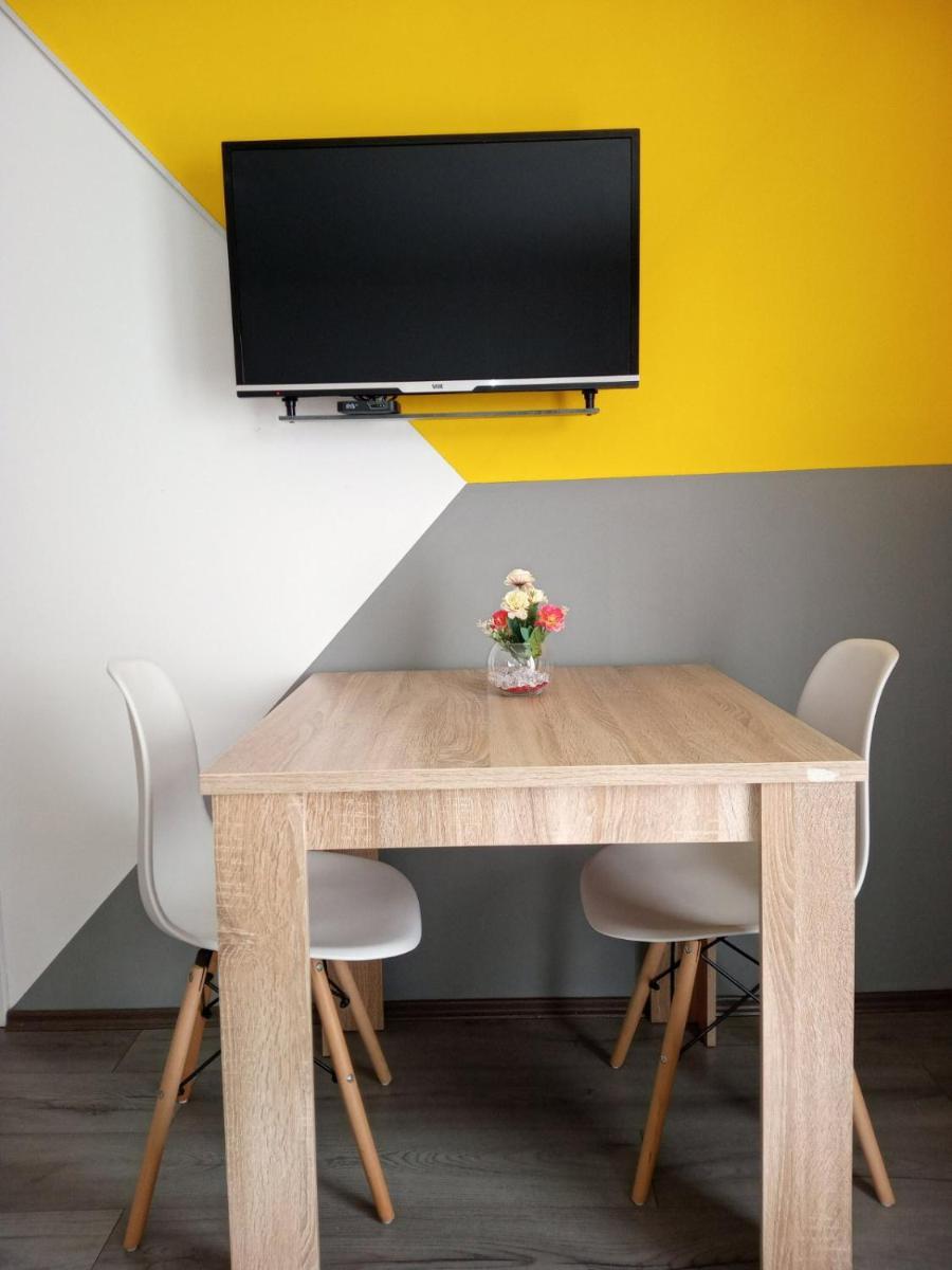 Studio Bobby - Housity