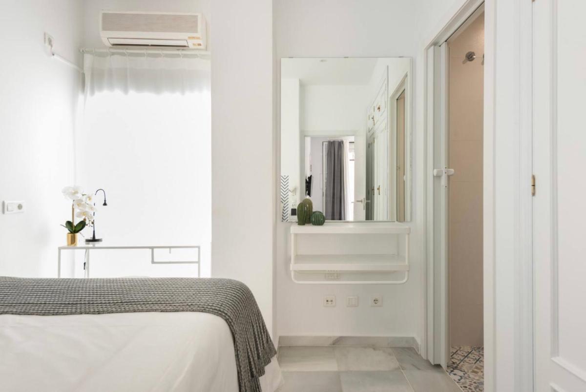 Suitetrails - MALAGA CENTRIC Best Location and Comfort in Malaga Center