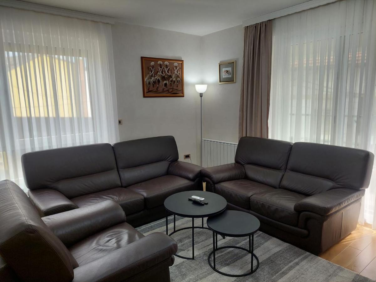 ELITE Park Lake - Housity