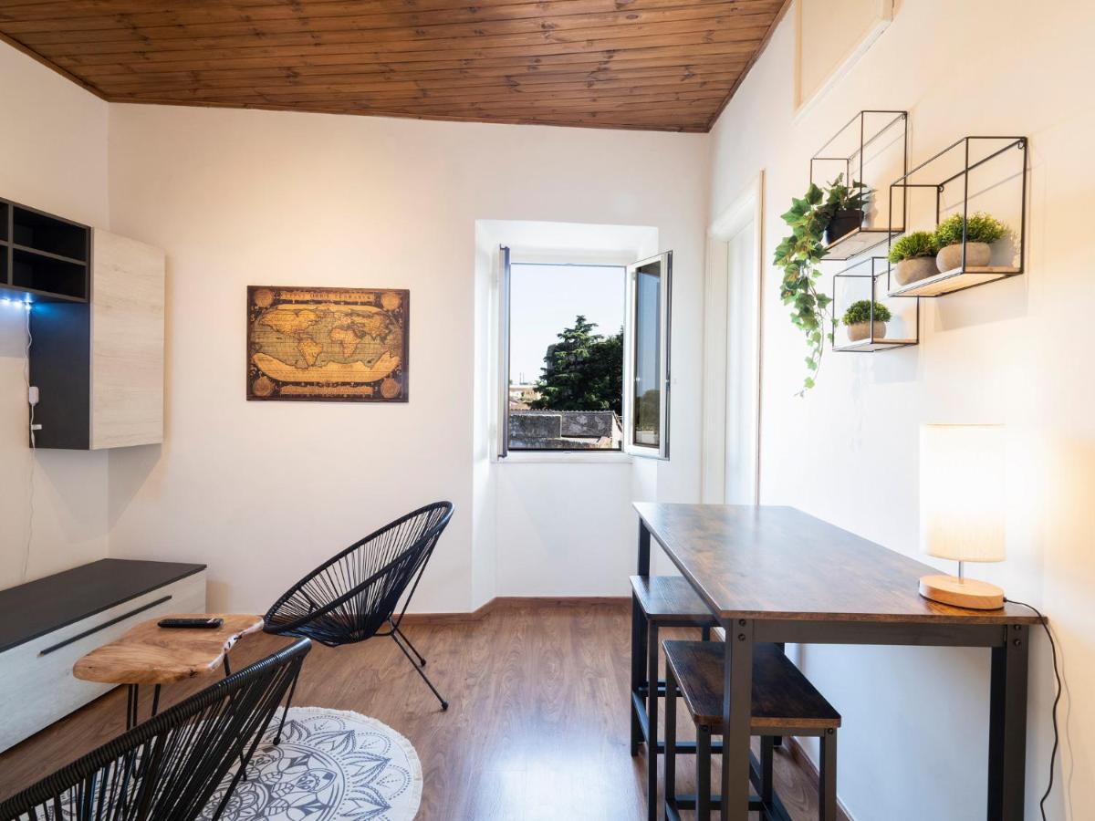 Attico con vista lago - Miralago - Housity