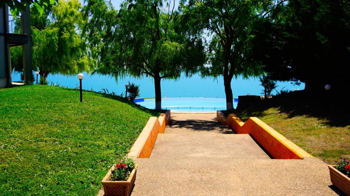 Морски Апартаменти Джулай Морнинг - July Morning Sea View Apartments - Housity
