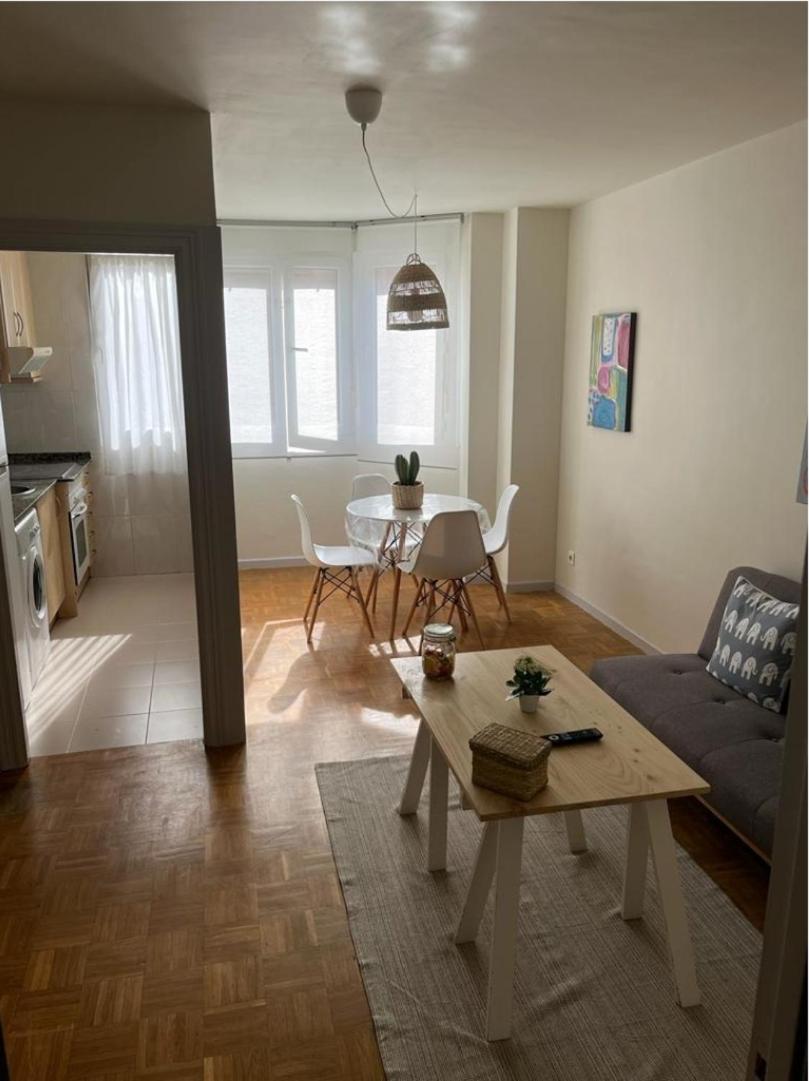 Precioso apartamento soleado, recién amueblado en Gijón - Hizvo