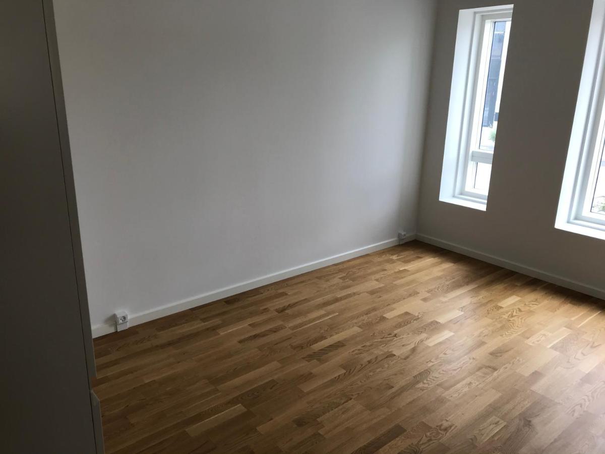 Suitetrails - Big Room In SHARED APARTMENT With King Size Bed