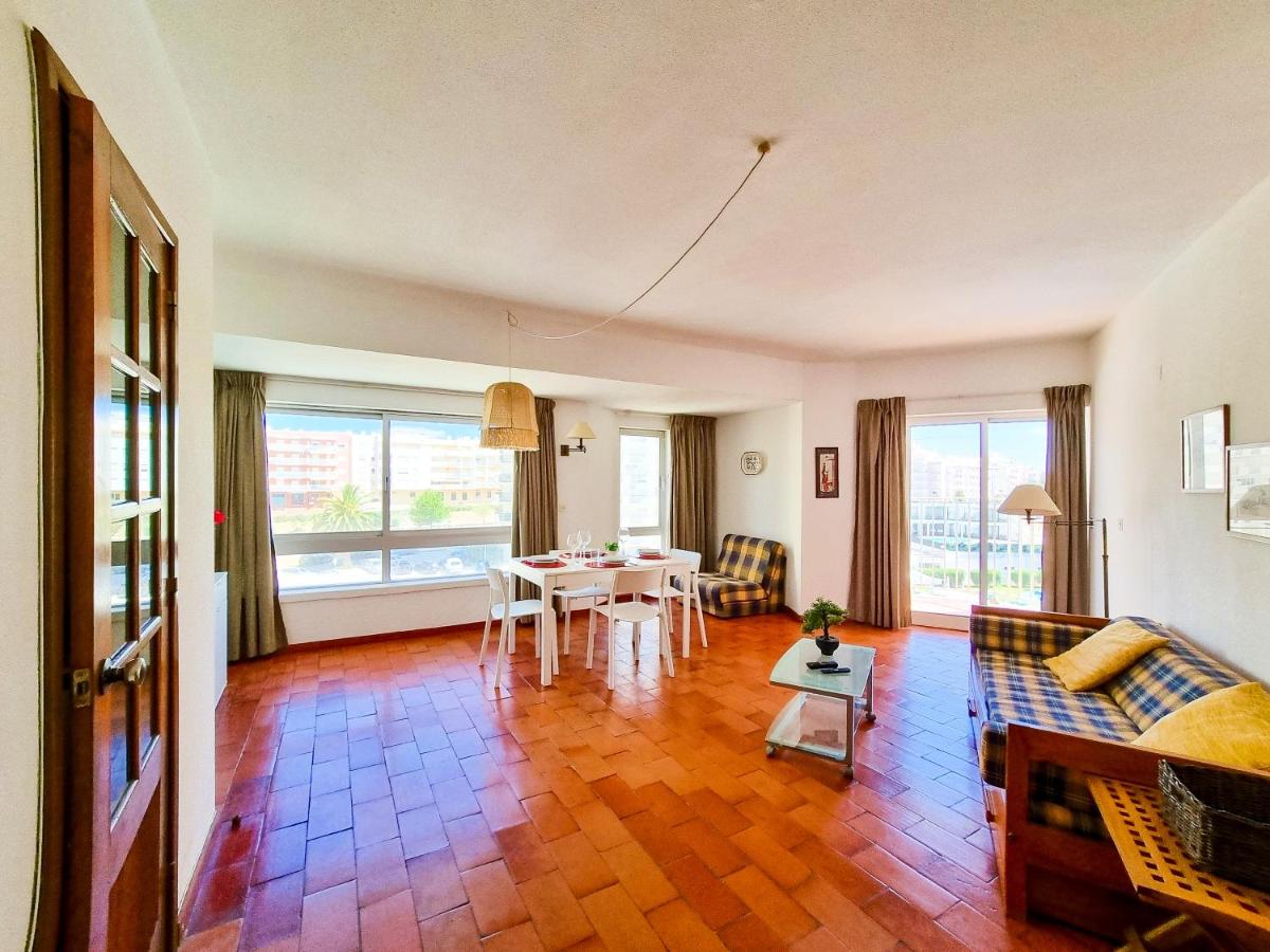 FLH Armação de Pêra Beach Apartment - Housity