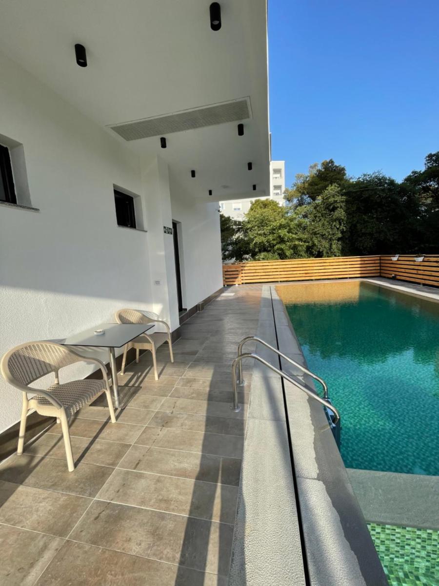 Adria Hotel - Housity