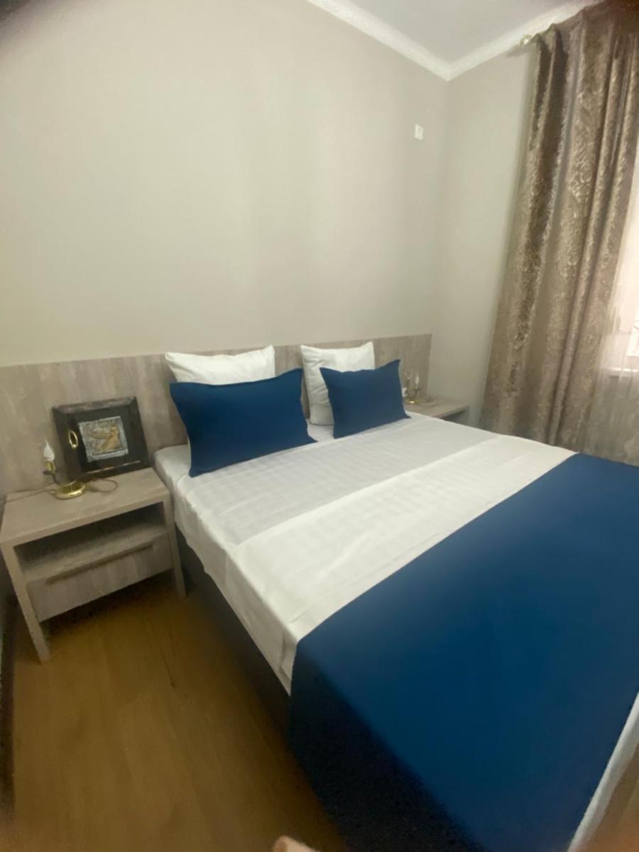 MINI HOTEL COMFORT - Housity