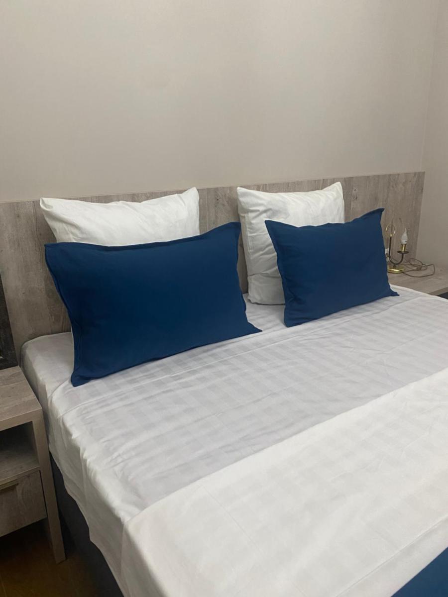 MINI HOTEL COMFORT - Housity