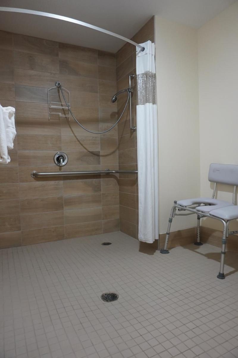 Baymont by Wyndham Bridgeport/Frankenmuth - Housity