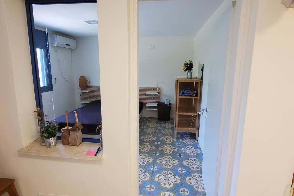 Addorable 1 Bedroom, with charming garden - Housity