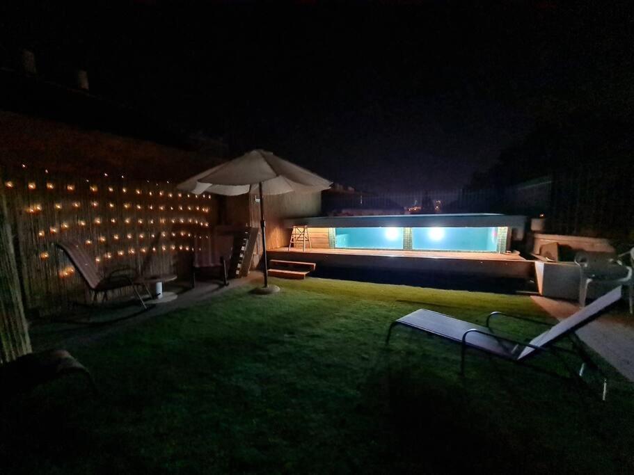 Private Swimming Pool ! דירת סטודיו קטנה עם בריכה פרטית - Housity