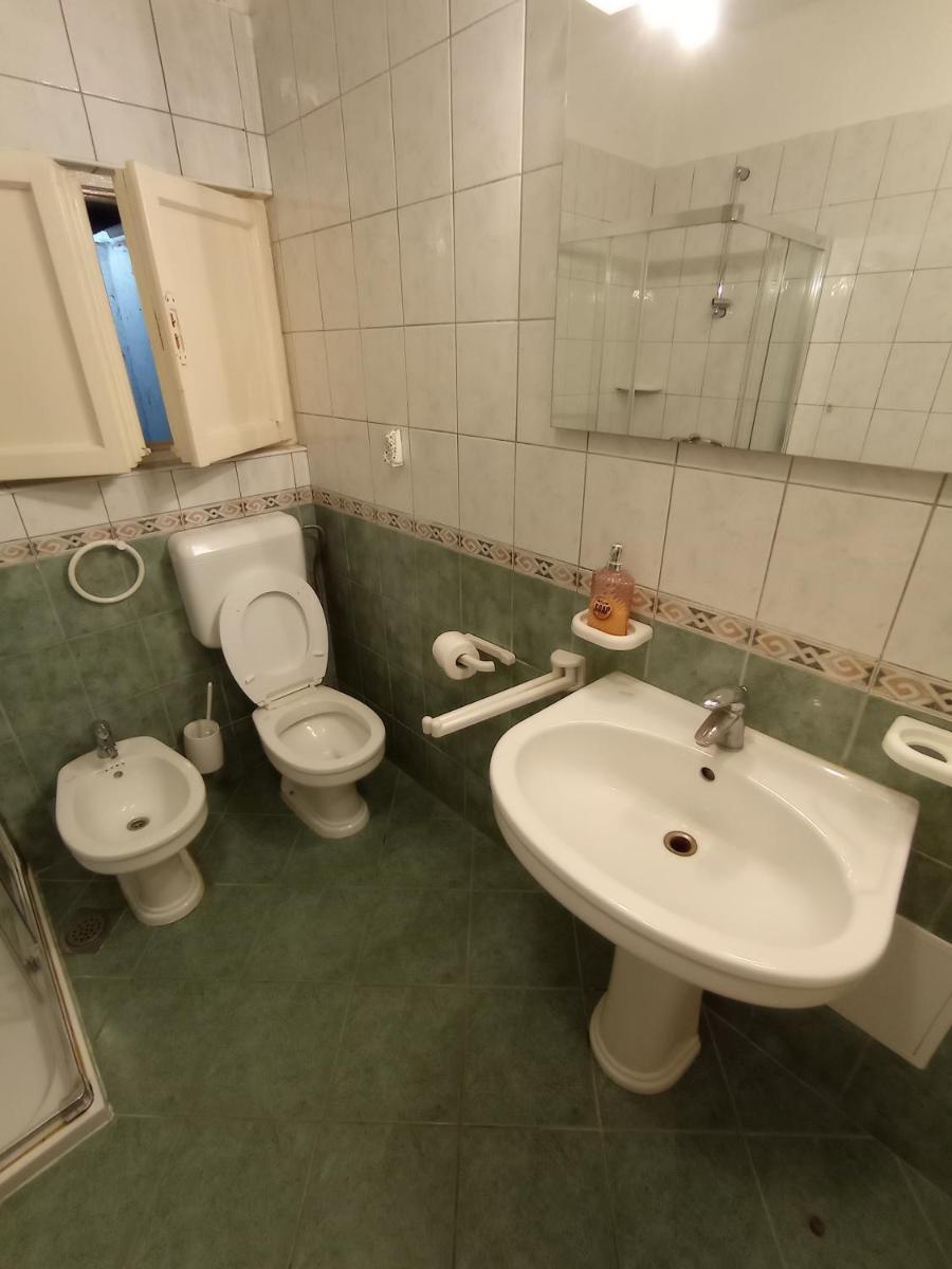 Suitetrails - Damjan Rooms