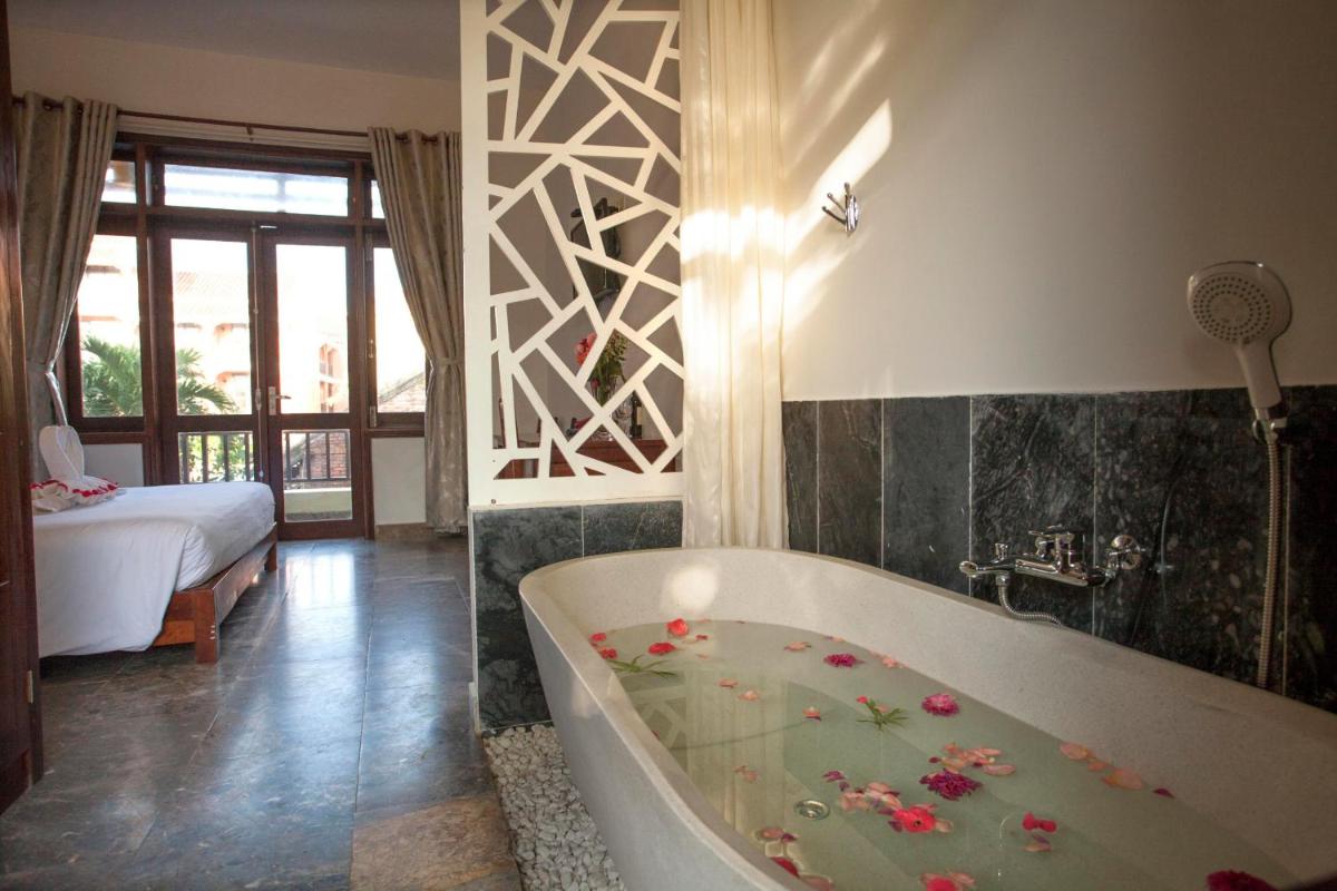 Suitetrails - Hoi An TNT Villa
