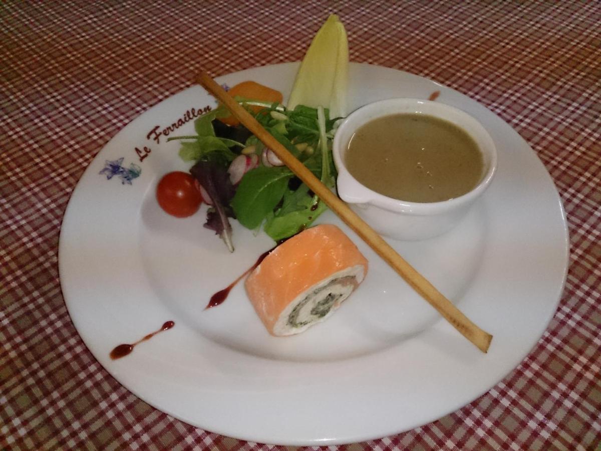 Nourriture dans l'hôtel ou à proximité