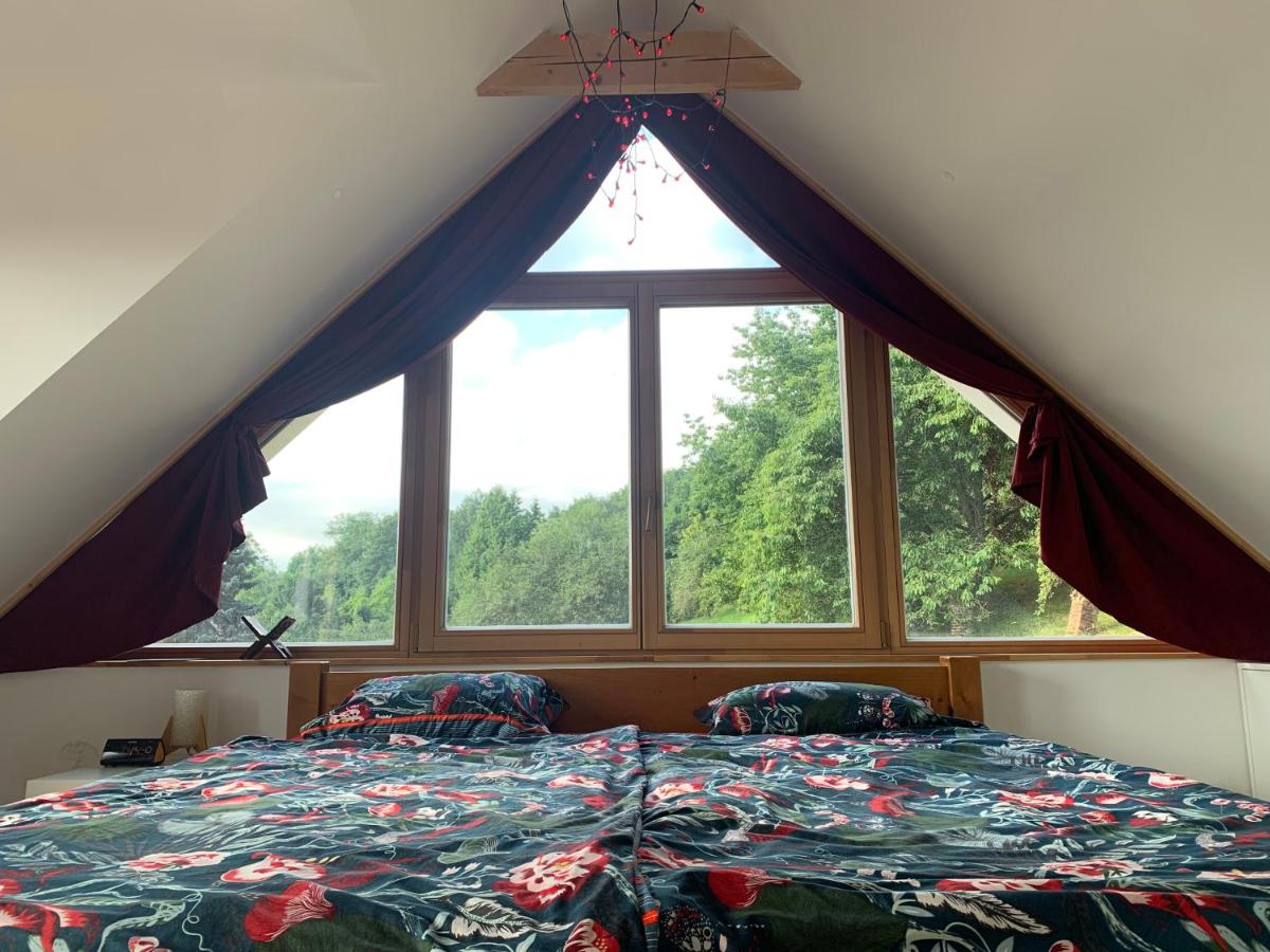 Cosy family house with garden, 12 min from the center - Housity