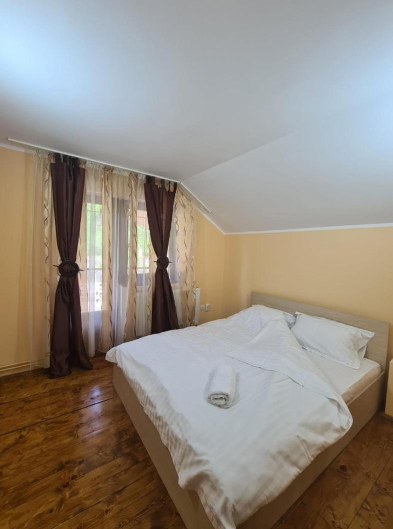 Vila Flores - Housity