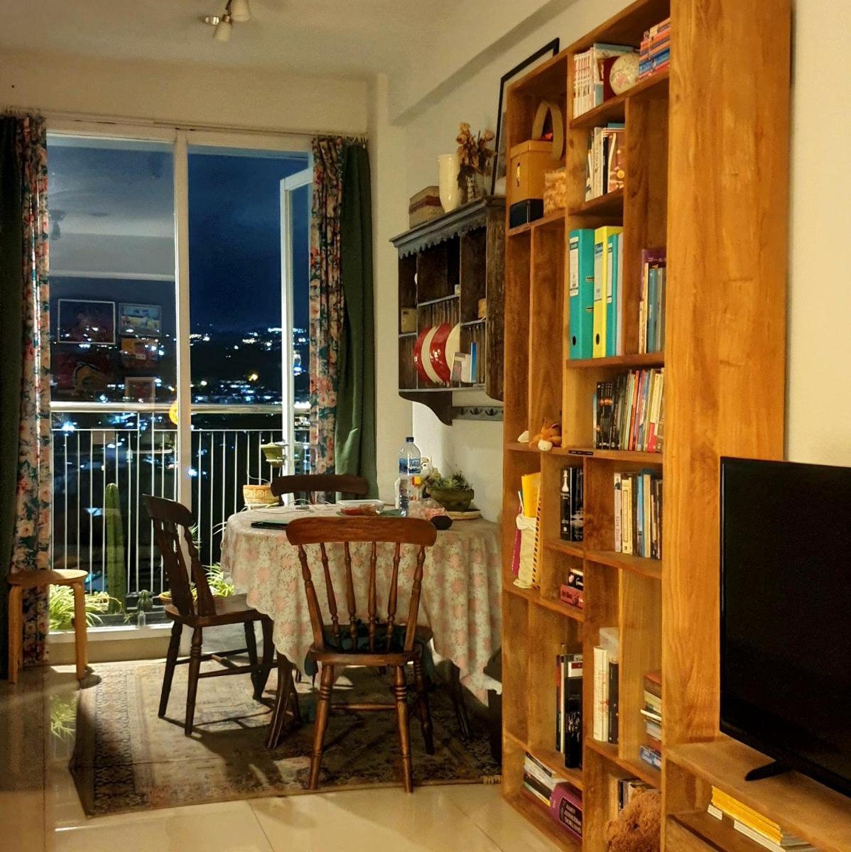 1010 - Bohemian Apartment - Hizvo