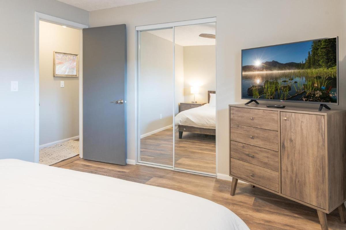 Thurston Retreat - Housity