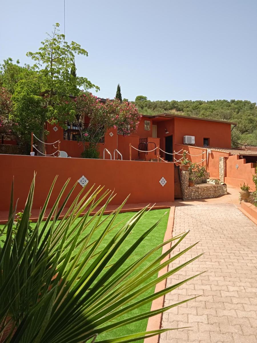 Casa vacanze VILLA ANGELAl in Sicilia house country per 3 guest - Housity