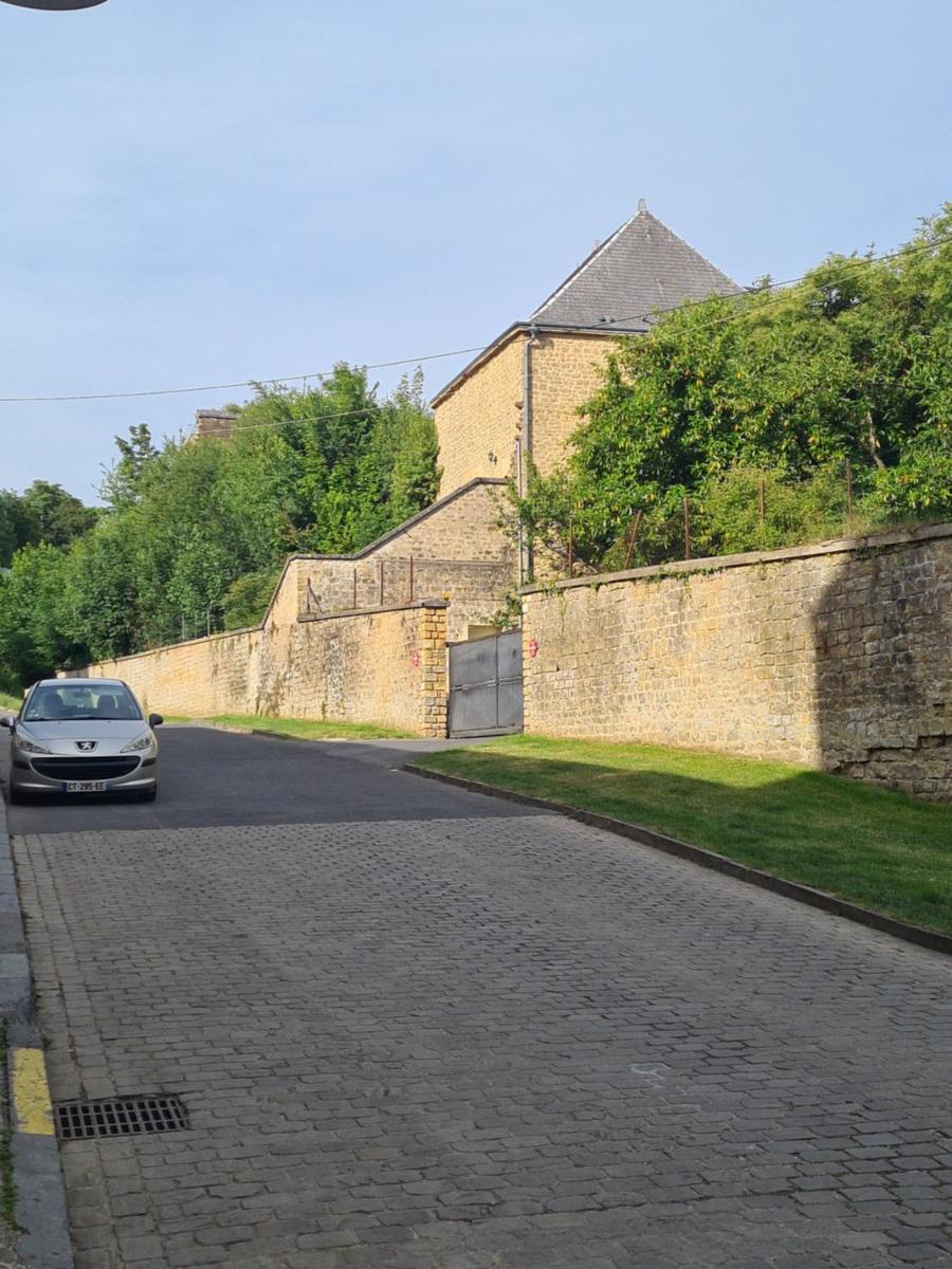 Suitetrails - Aux remparts du château