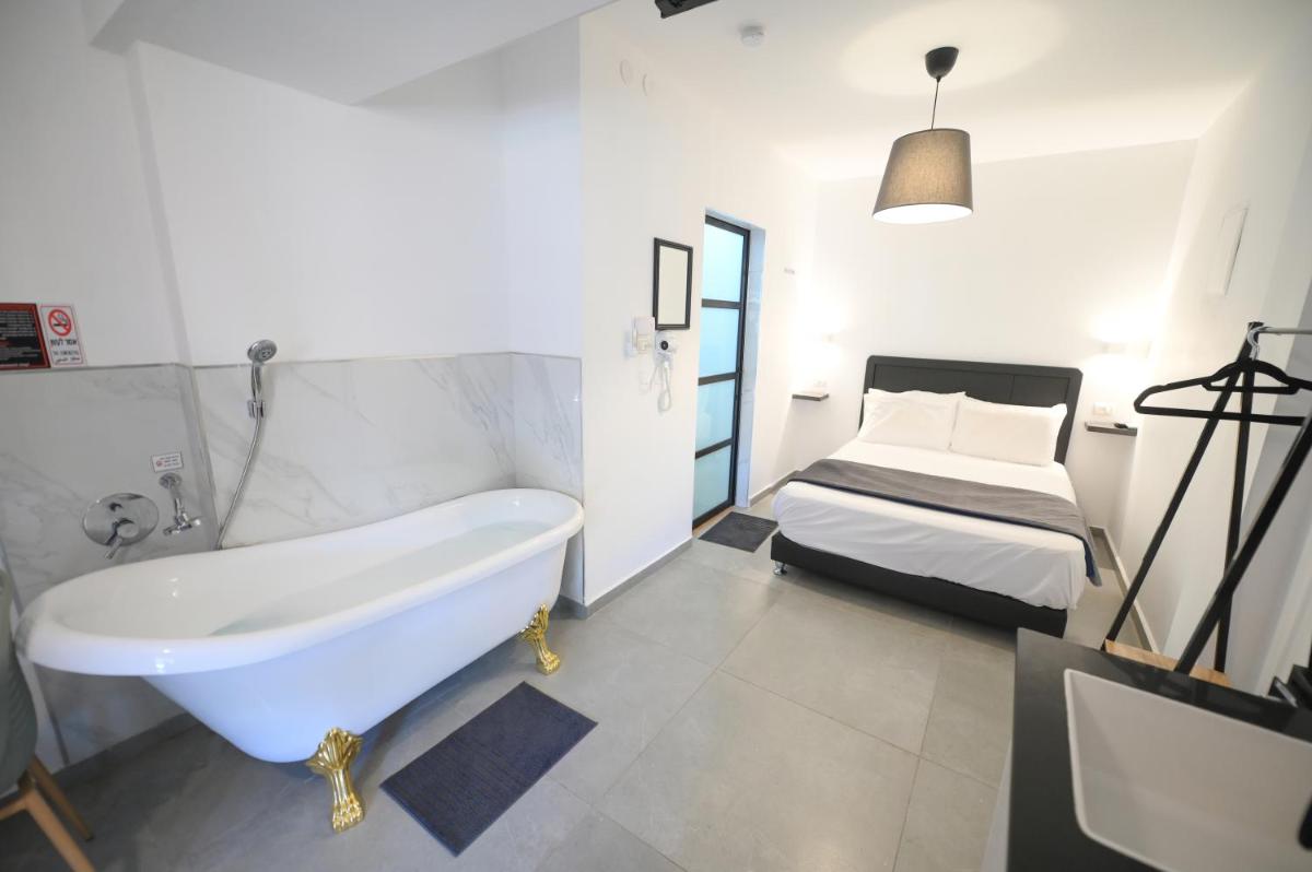 Suites in the Galilee - Housity