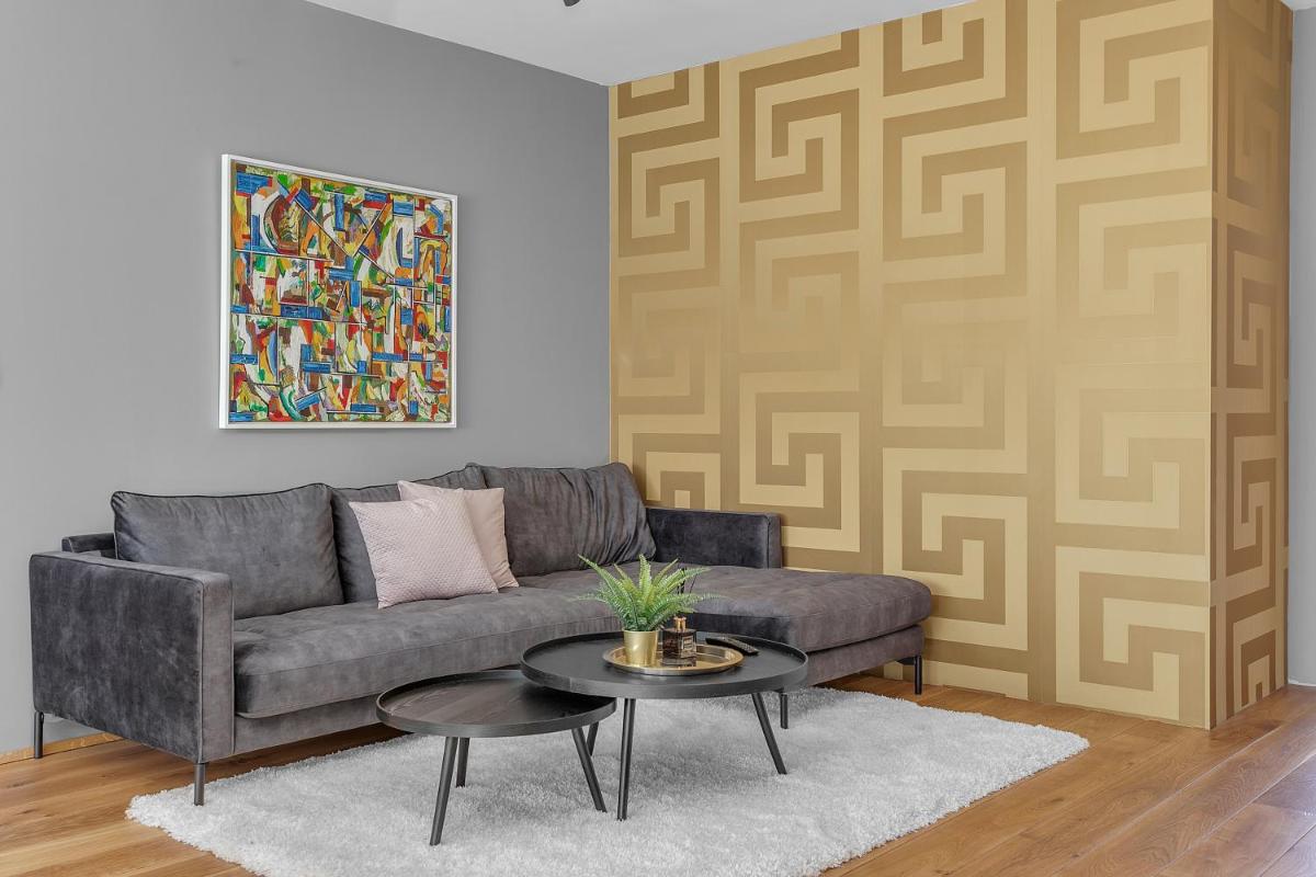 Suitetrails - Luxury's 3 Bedroom Apartment in Downtown Reykjavik