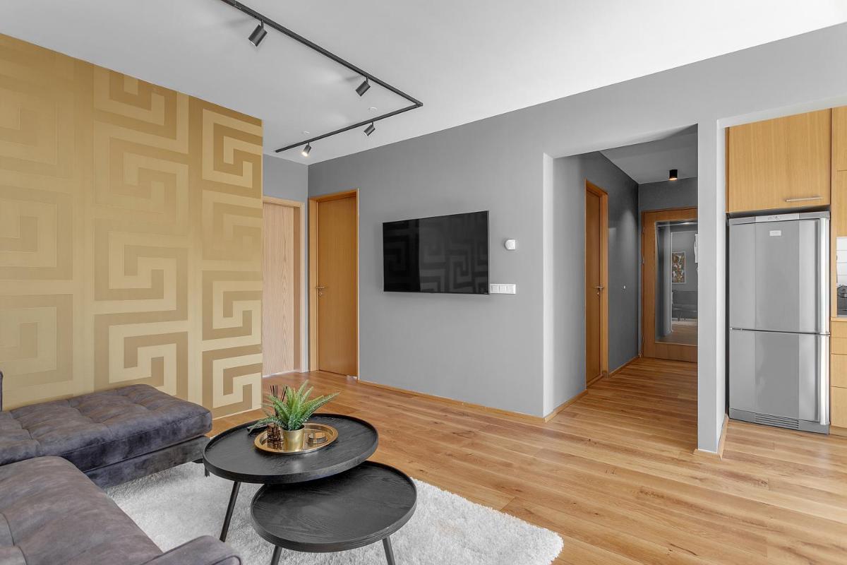 Suitetrails - Luxury's 3 Bedroom Apartment in Downtown Reykjavik