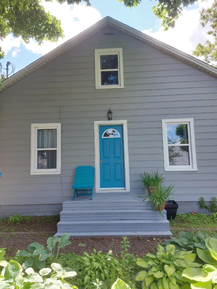 Shediac Vacation Home - Housity