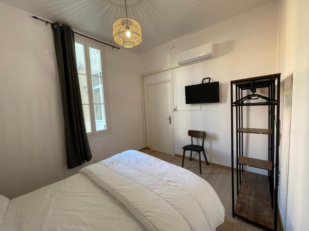Villa Honore, véritable tout à pied, plein centre-ville, plage à 5min à pied - Housity