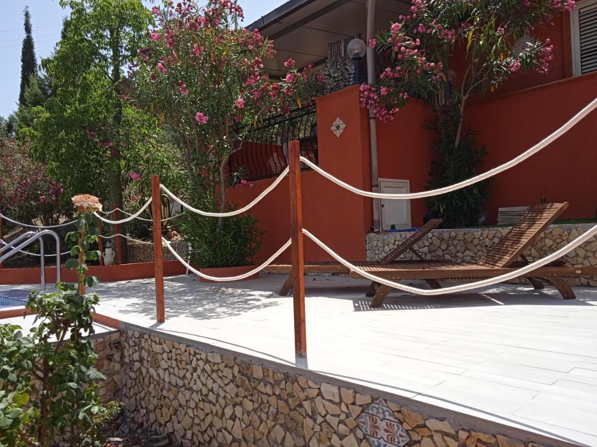 Casa vacanze VILLA ANGELA in Sicilia house country per 5 - Housity