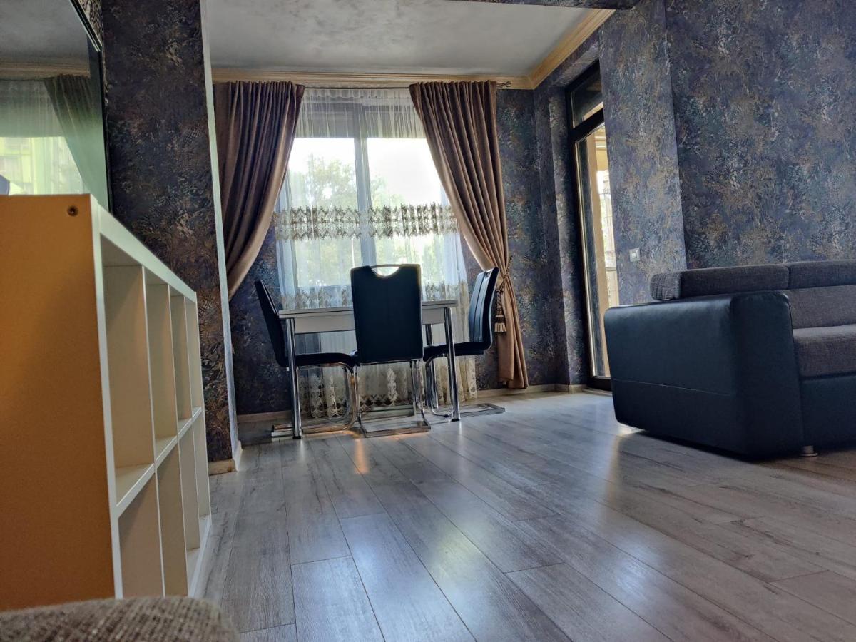 Best Top Apartament - SOLID RESIDENCE - bd MAMAIA 385 - Housity