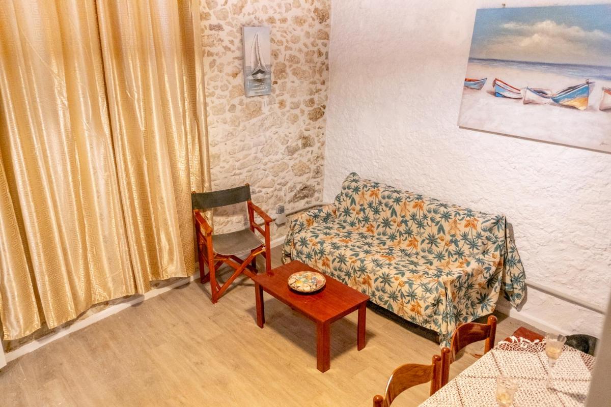 Suitetrails - The Venetian Walls 'Central House With Private Courtyard - Charmy & Cheap'