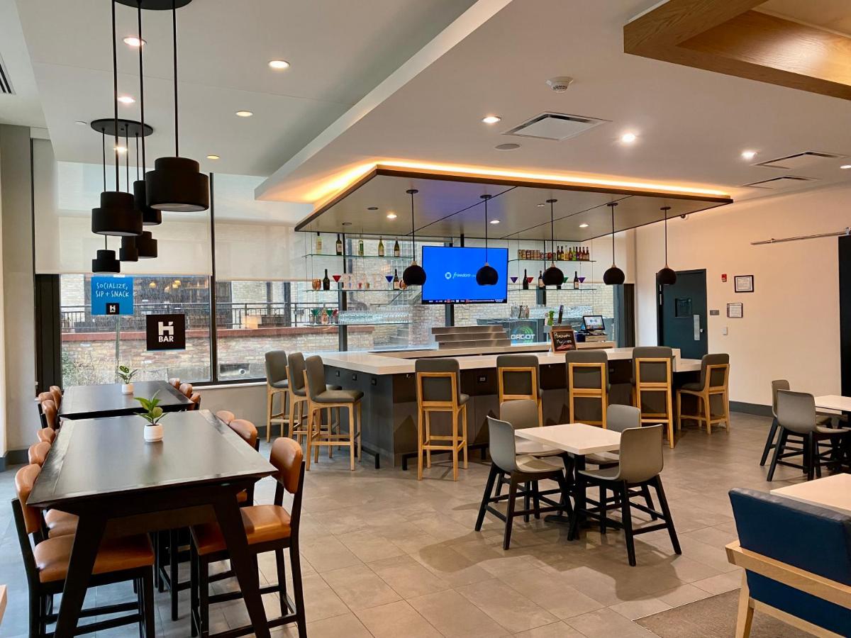 Hyatt House Chicago/Evanston - Housity
