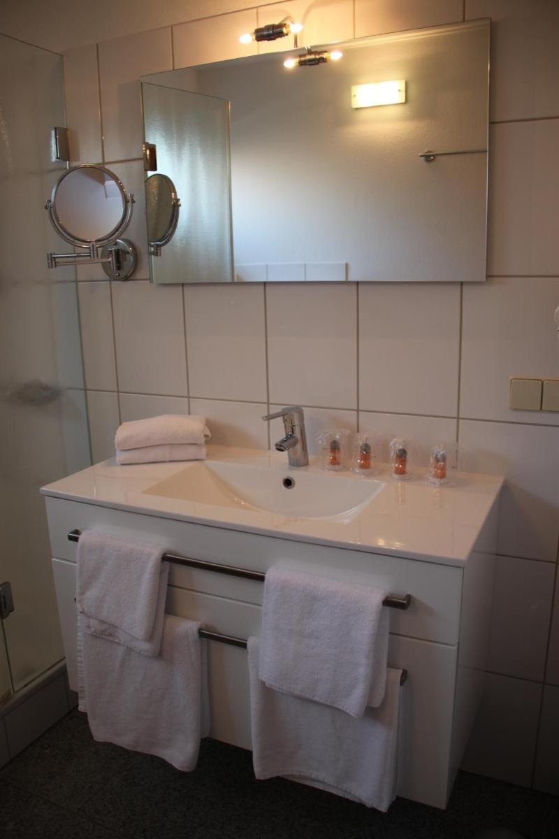Buskes Hotel Steinförde - Housity