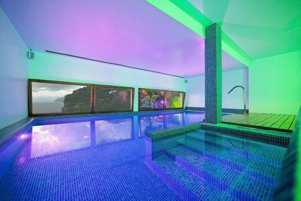 A piscina em ou perto de Estalagem Da Ponta Do Sol